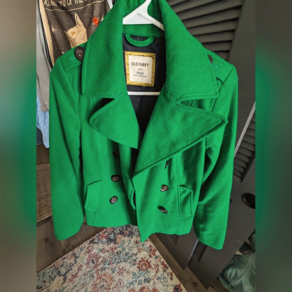 Like new short Old Navy green Pea Coat